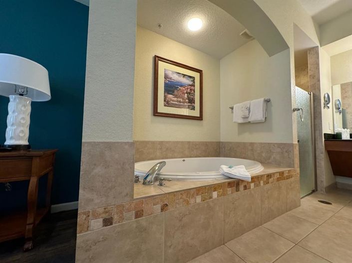 Image No.18-2 Bed Property for sale