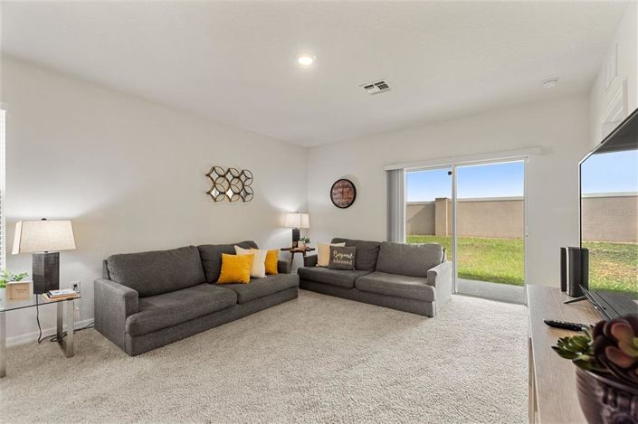 Image No.13-3 Bed Property for sale