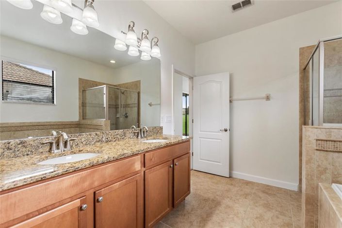 Image No.36-3 Bed Property for sale