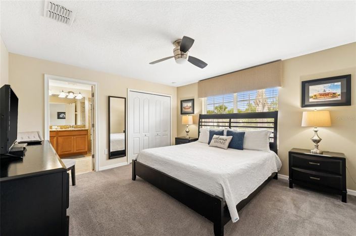 Image No.16-4 Bed Townhouse for sale