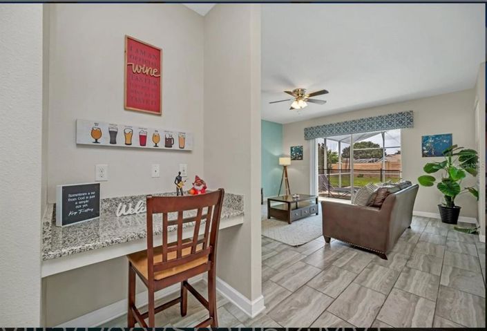 Image No.12-6 Bed Property for sale