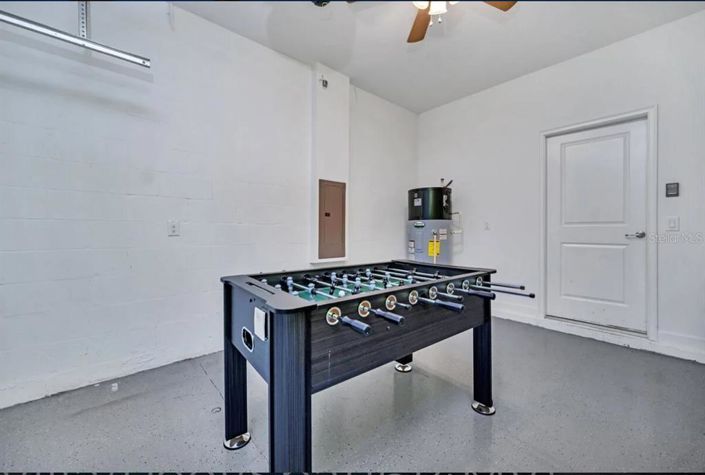 Image No.19-6 Bed Property for sale