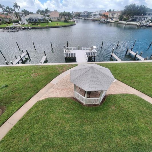 Image No.21-2 Bed Property for sale