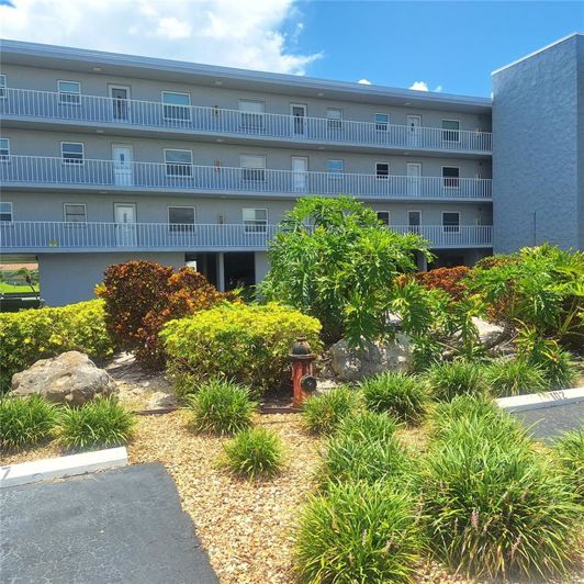 Image No.56-2 Bed Property for sale