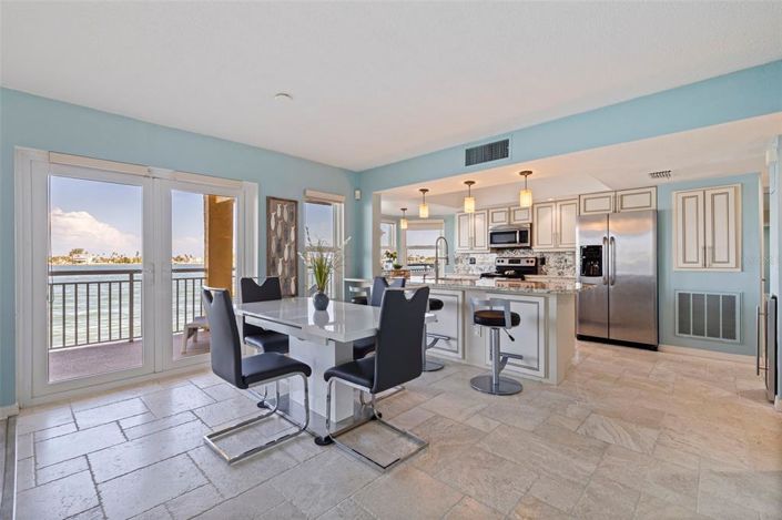 Image No.15-2 Bed Property for sale