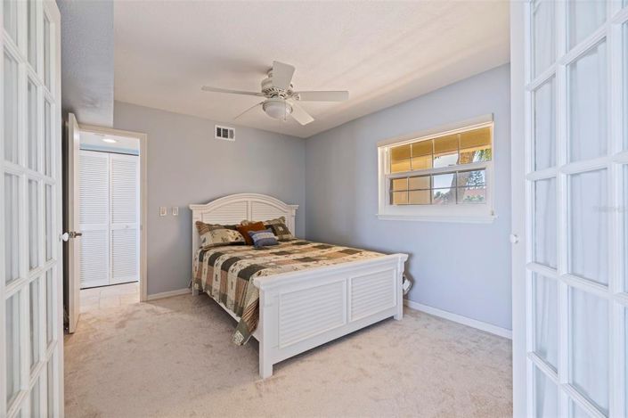 Image No.21-2 Bed Property for sale