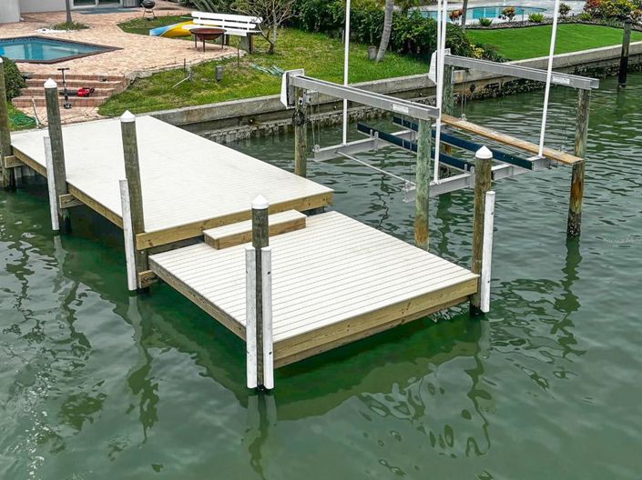 Image No.17-5 Bed Property for sale