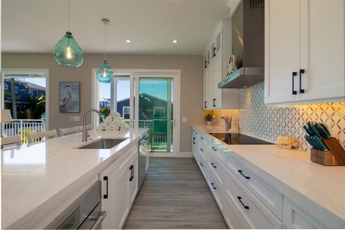 Image No.12-7 Bed Property for sale