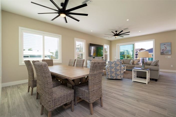 Image No.13-7 Bed Property for sale