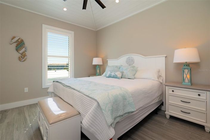 Image No.21-7 Bed Property for sale