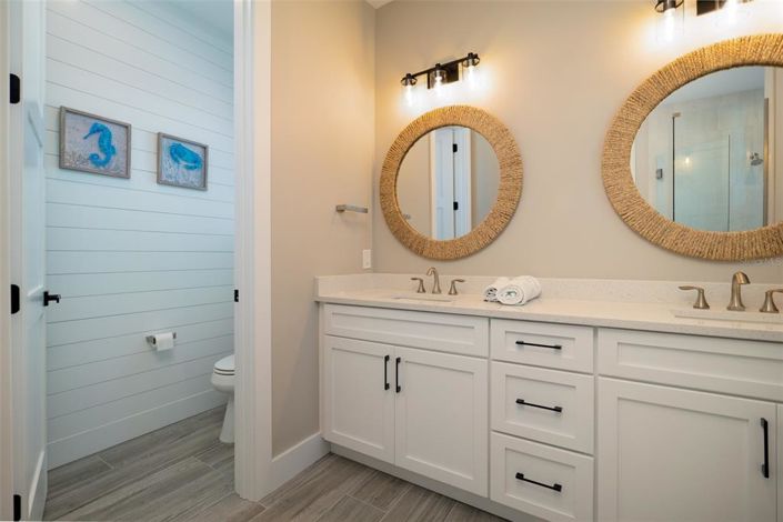 Image No.33-7 Bed Property for sale