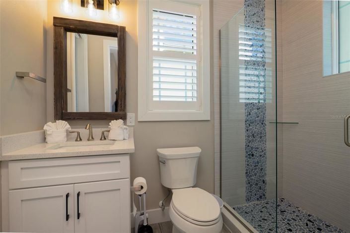 Image No.40-7 Bed Property for sale