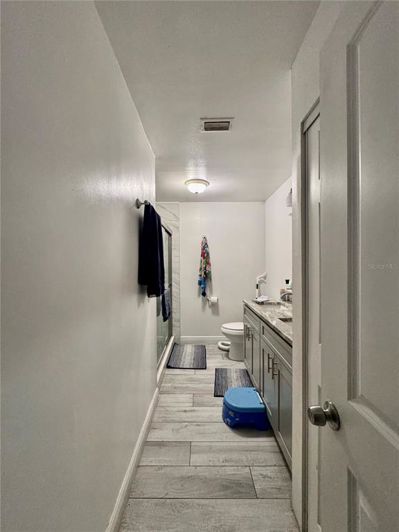 Image No.25-6 Bed Property for sale