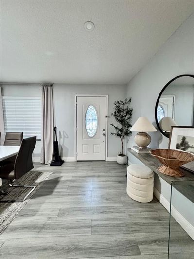 Image No.6-6 Bed Property for sale