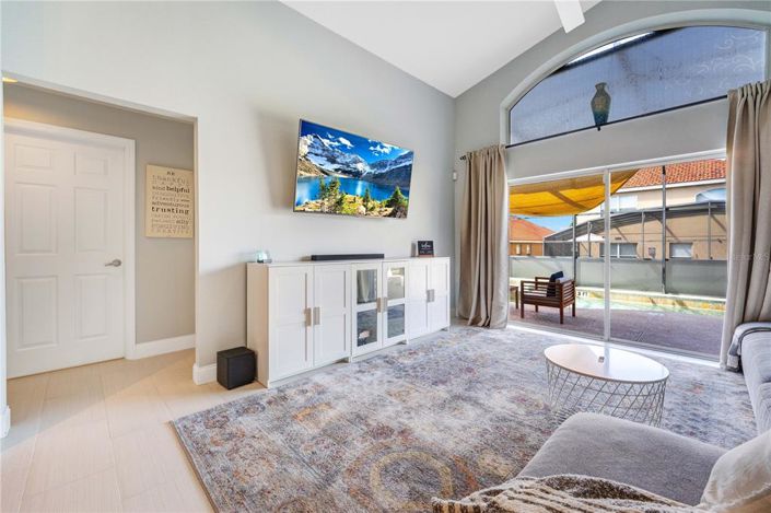 Image No.17-4 Bed Property for sale