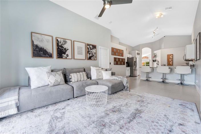 Image No.18-4 Bed Property for sale