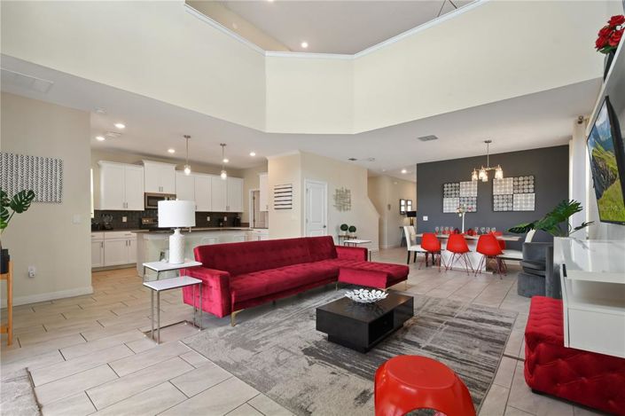 Image No.17-5 Bed Property for sale