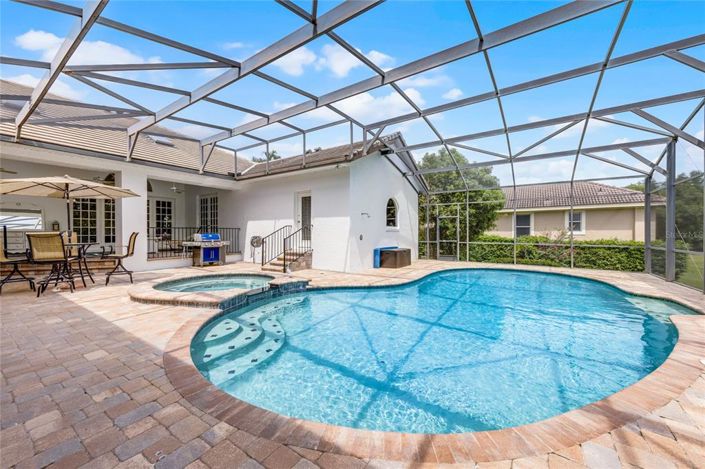 Image No.28-4 Bed Property for sale