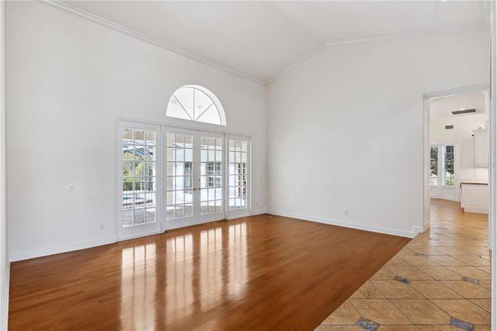 Image No.5-4 Bed Property for sale