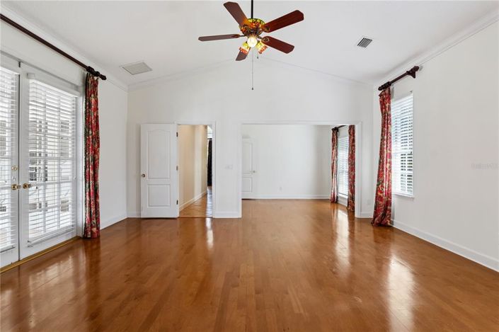 Image No.50-4 Bed Property for sale