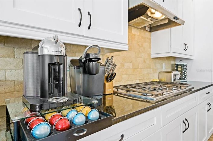 Image No.13-5 Bed Property for sale