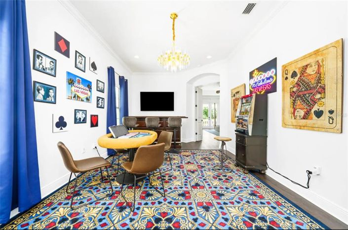 Image No.23-5 Bed Property for sale