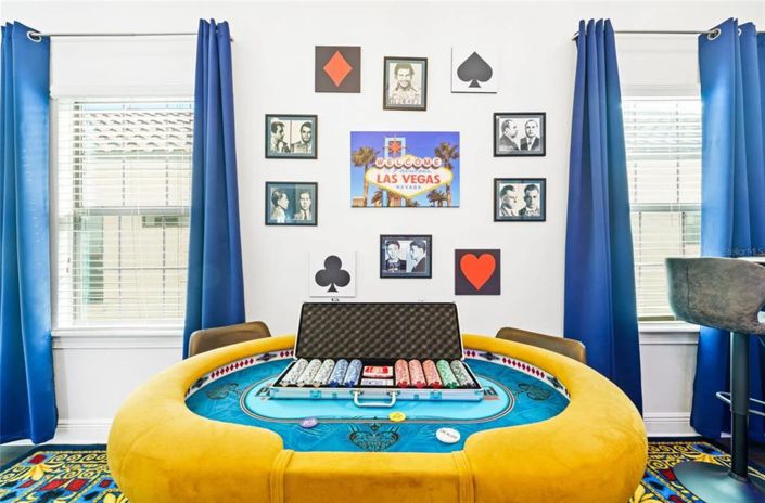 Image No.24-5 Bed Property for sale