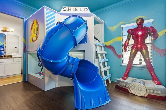 Image No.29-5 Bed Property for sale