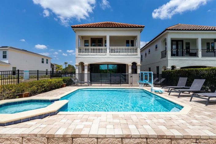 Image No.46-5 Bed Property for sale