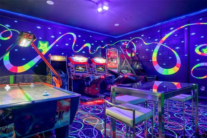 Image No.5-5 Bed Property for sale