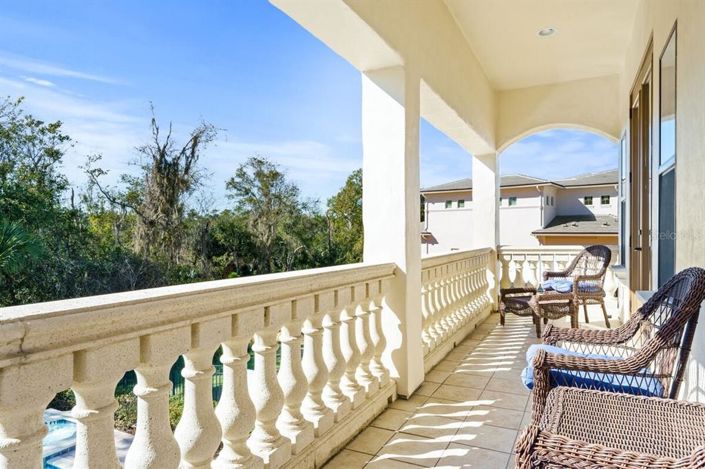 Image No.55-5 Bed Property for sale