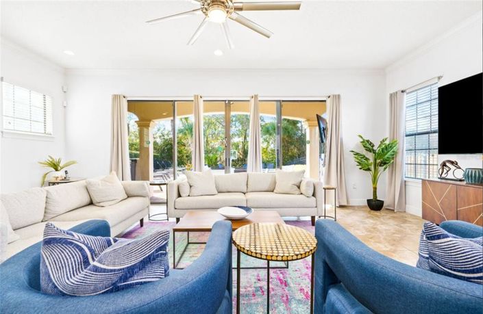 Image No.8-5 Bed Property for sale