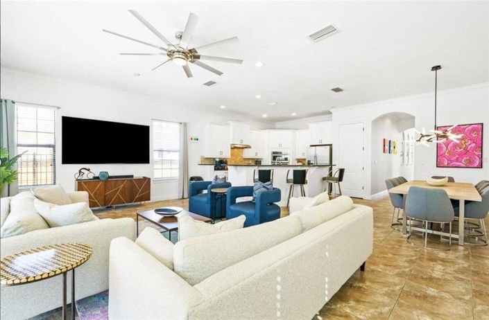 Image No.9-5 Bed Property for sale