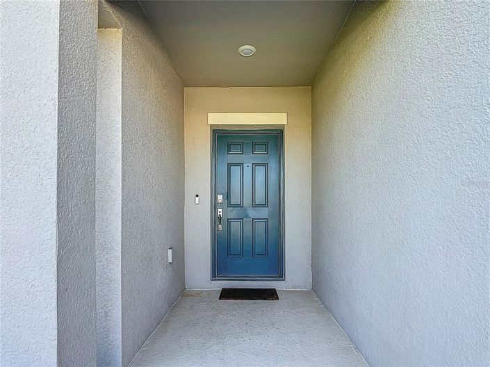 Image No.2-4 Bed Property for sale