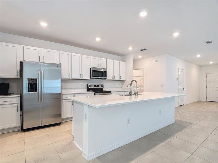 Image No.6-4 Bed Property for sale