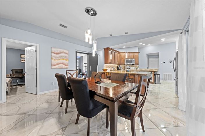 Image No.30-4 Bed Property for sale