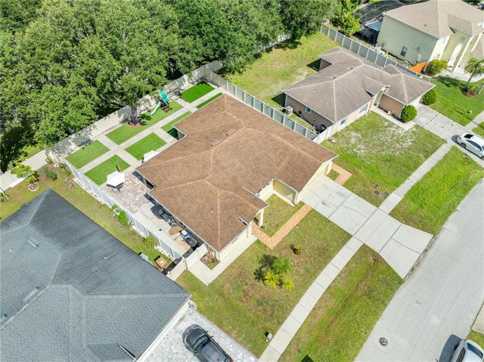 Image No.56-4 Bed Property for sale