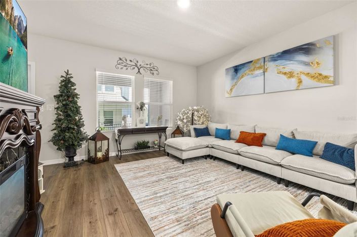 Image No.13-3 Bed Townhouse for sale