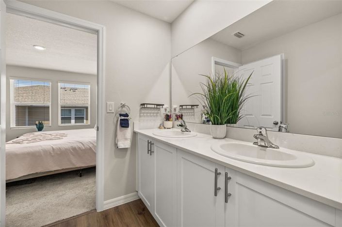 Image No.24-3 Bed Townhouse for sale