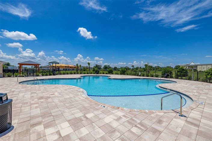 Image No.40-3 Bed Townhouse for sale