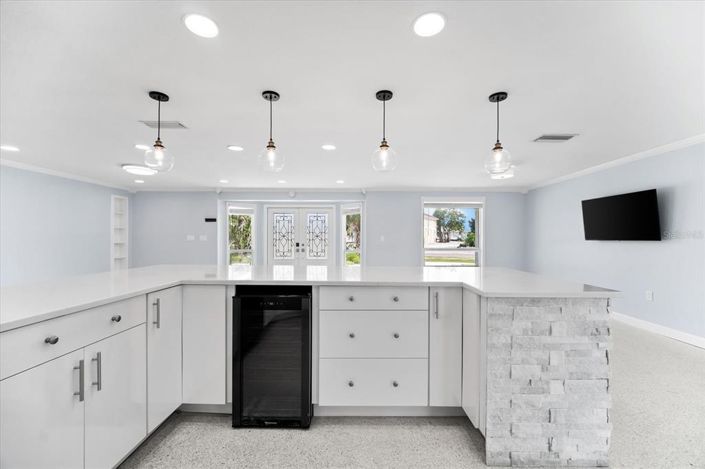 Image No.15-3 Bed Property for sale