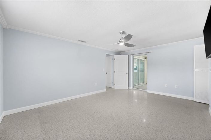 Image No.21-3 Bed Property for sale