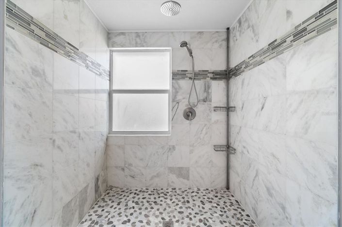 Image No.27-3 Bed Property for sale