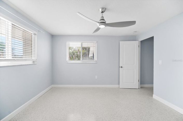 Image No.30-3 Bed Property for sale