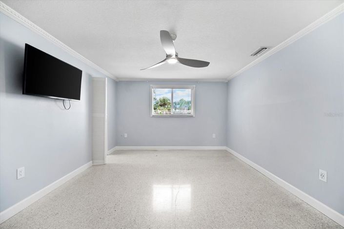 Image No.32-3 Bed Property for sale