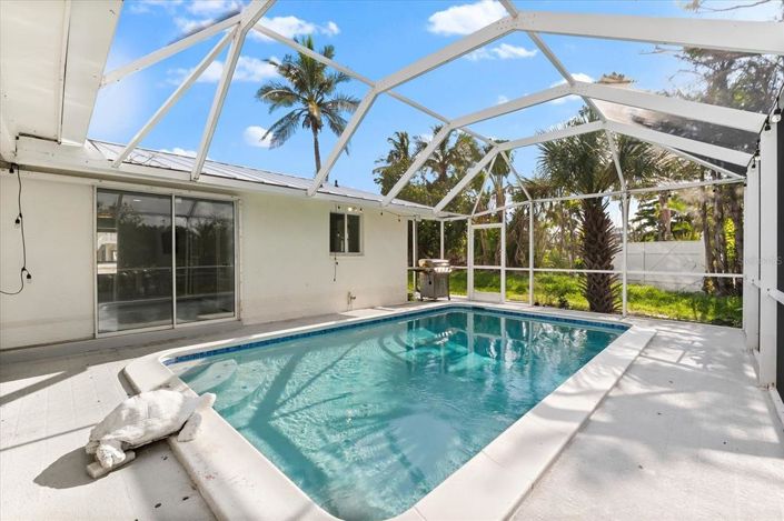 Image No.37-3 Bed Property for sale