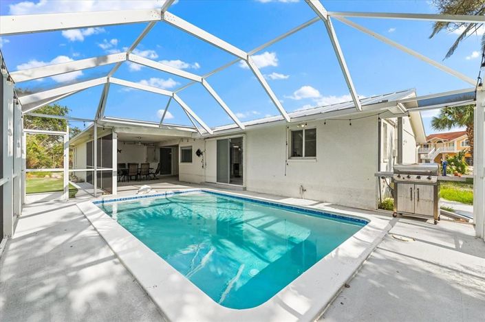 Image No.38-3 Bed Property for sale