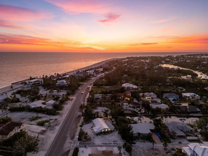 Image No.55-3 Bed Property for sale