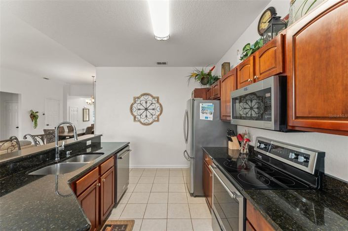 Image No.36-5 Bed Property for sale