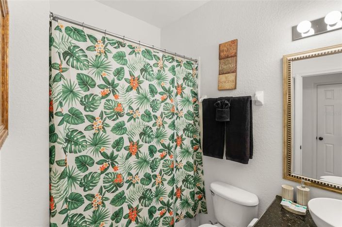 Image No.47-5 Bed Property for sale